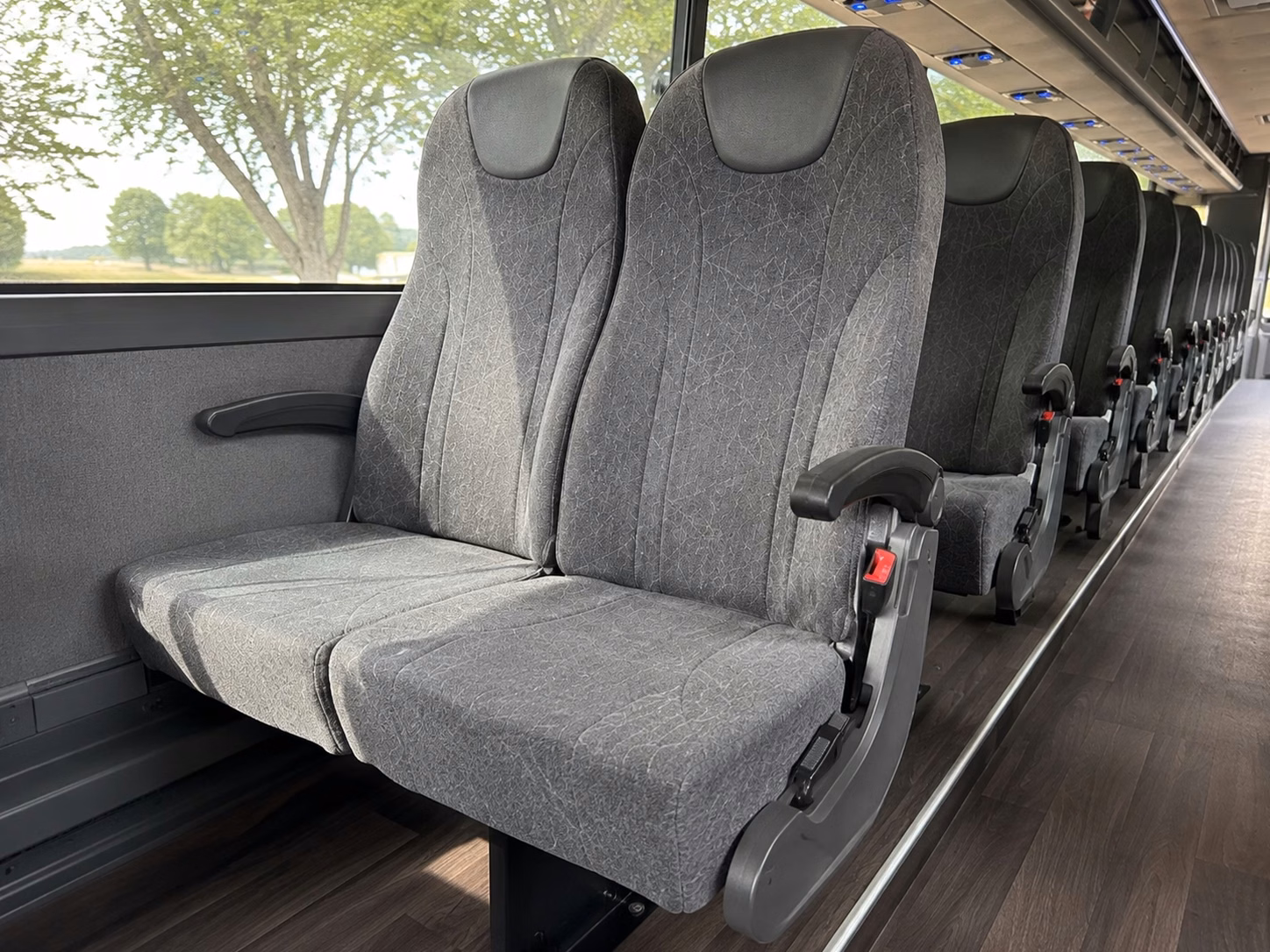 arrange rehearsal dinner shuttle service between richmond venues and east bay hotels