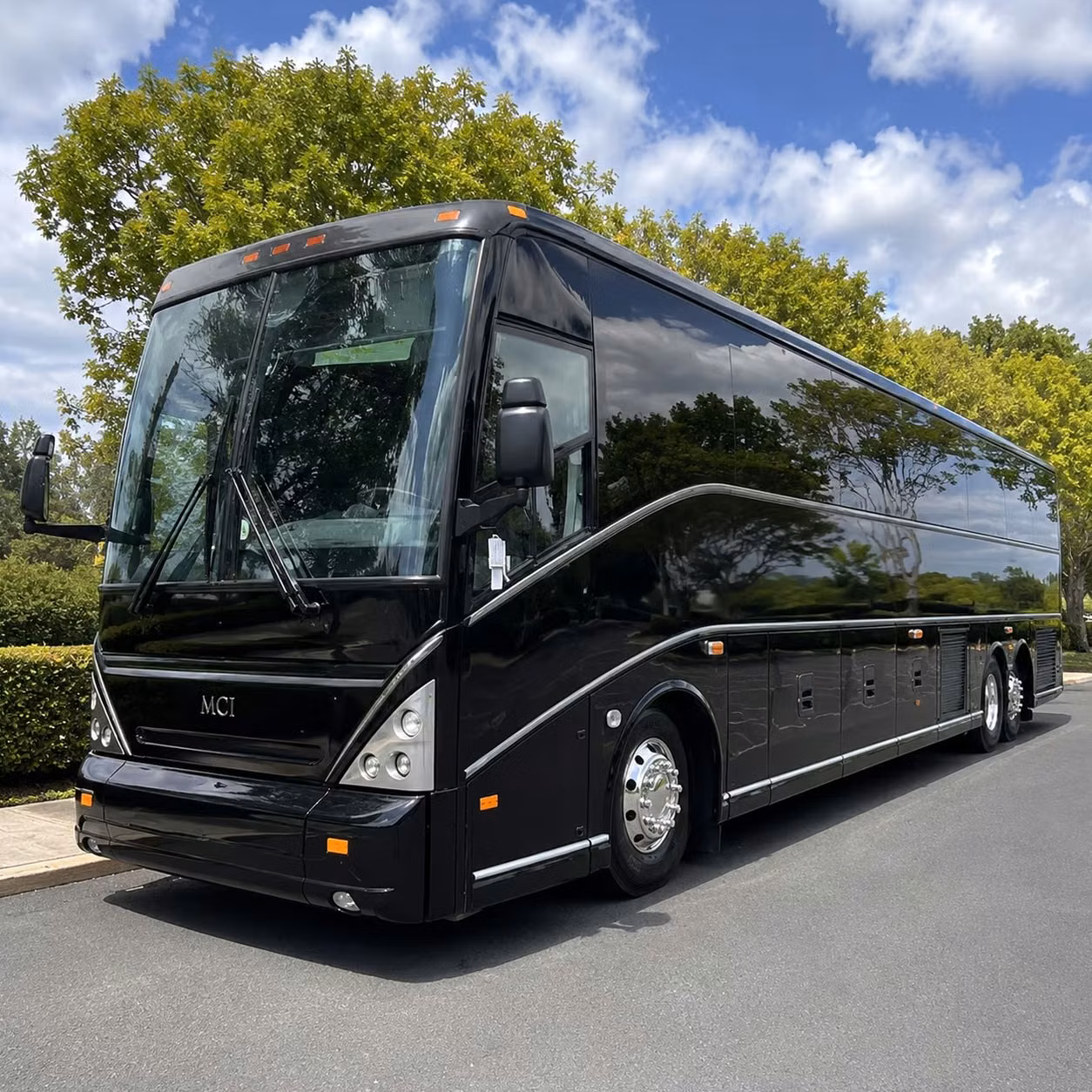 charter buses for corporate retreats and team building events near richmond